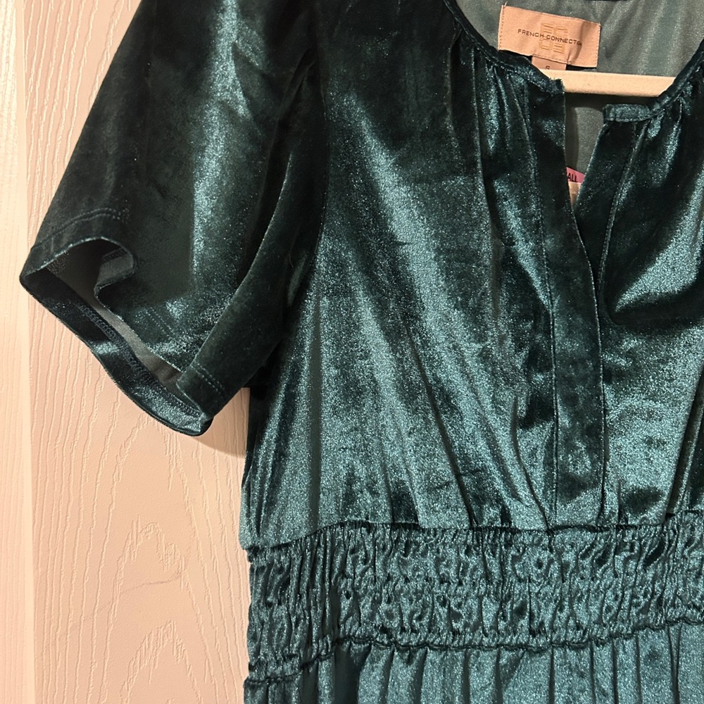 NWT Dark Green velvety dress - Picture 2 of 8